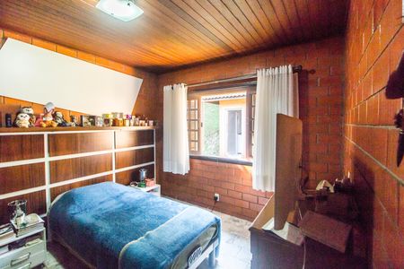 Casa de condomínio à venda com 293m², 3 quartos e 8 vagas Casa de condomínio à venda com 293m², 3 quartos e 8 vagasQuarto 2