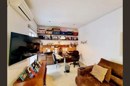 Casa à venda com 160m², 1 quarto e sem vaga