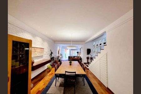 Casa à venda com 1 quarto, 160m² em Jardim Paulistano, São Paulo