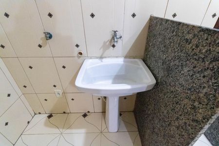 Casa para alugar com 65m², 2 quartos e sem vaga Casa para alugar com 65m², 2 quartos e sem vagaCozinha e Área de Serviço