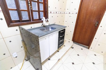 Casa para alugar com 65m², 2 quartos e sem vaga Casa para alugar com 65m², 2 quartos e sem vagaCozinha e Área de Serviço