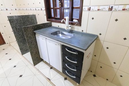 Casa para alugar com 65m², 2 quartos e sem vaga Casa para alugar com 65m², 2 quartos e sem vagaCozinha e Área de Serviço