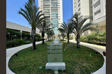 Apartamento à venda com 242m², 3 quartos e 3 vagas