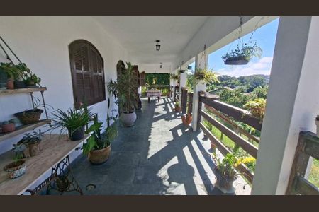 Casa à venda com 200m², 3 quartos e 10 vagas