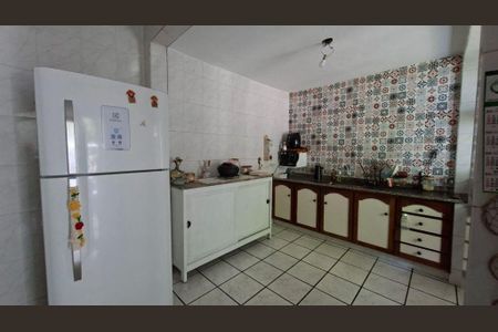 Casa à venda com 200m², 3 quartos e 10 vagas