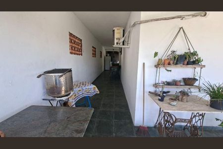 Casa à venda com 200m², 3 quartos e 10 vagas