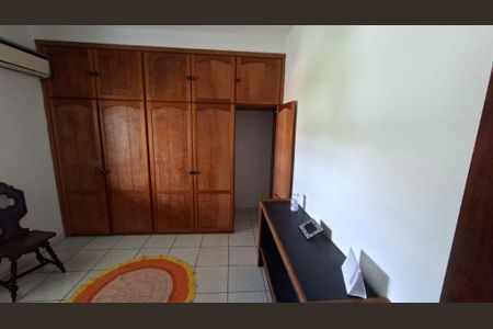 Casa à venda com 3 quartos, 200m² em Maria Paula, Niterói