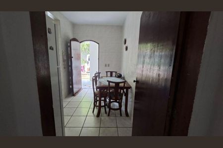 Casa à venda com 3 quartos, 200m² em Maria Paula, Niterói
