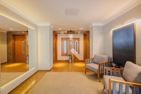 Apartamento à venda com 102m², 2 quartos e 1 vaga Apartamento à venda com 102m², 2 quartos e 1 vagaHall Social