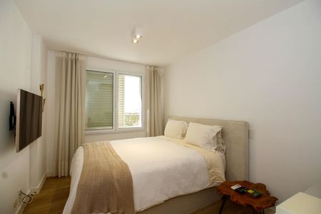 Apartamento à venda com 102m², 2 quartos e 1 vaga Apartamento à venda com 102m², 2 quartos e 1 vagaSuíte