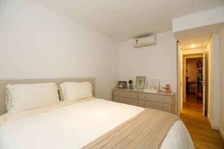 Apartamento à venda com 102m², 2 quartos e 1 vaga Apartamento à venda com 102m², 2 quartos e 1 vagaSuíte