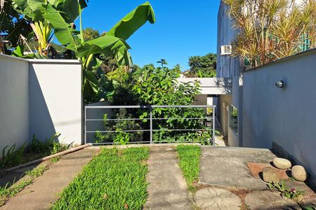 Casa para alugar com 110m², 2 quartos e 1 vaga Casa para alugar com 110m², 2 quartos e 1 vagaQuintal