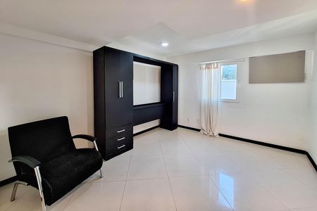 Casa para alugar com 110m², 2 quartos e 1 vaga Casa para alugar com 110m², 2 quartos e 1 vagaSuíte 1