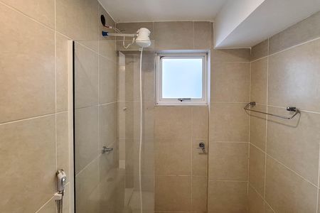 Casa para alugar com 110m², 2 quartos e 1 vaga Casa para alugar com 110m², 2 quartos e 1 vagaBanheiro da Suíte 2