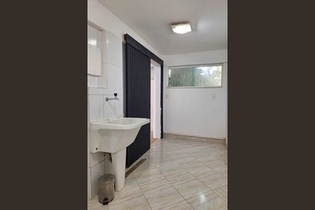 Casa para alugar com 110m², 2 quartos e 1 vaga Casa para alugar com 110m², 2 quartos e 1 vagaÁrea de Serviço