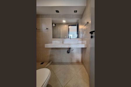 Casa para alugar com 110m², 2 quartos e 1 vaga Casa para alugar com 110m², 2 quartos e 1 vagaBanheiro da Suíte 2