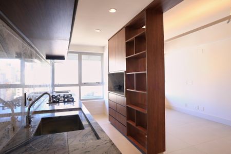 Apartamento para alugar com 77m², 2 quartos e 2 vagasCozinha e Área de Serviço