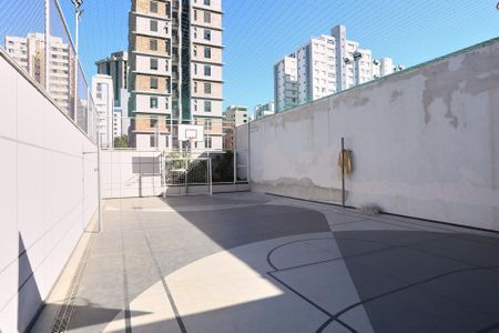 Apartamento para alugar com 77m², 2 quartos e 2 vagasQuadra