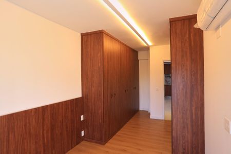 Apartamento para alugar com 77m², 2 quartos e 2 vagasSuíte