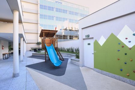 Apartamento para alugar com 77m², 2 quartos e 2 vagasÁrea comum - Playground