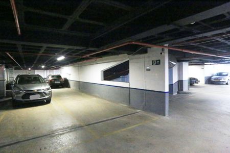 Apartamento para alugar com 77m², 2 quartos e 2 vagasGaragem