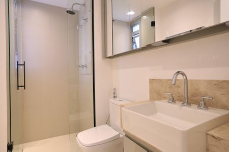 Apartamento para alugar com 77m², 2 quartos e 2 vagasBanheiro da Suíte 1