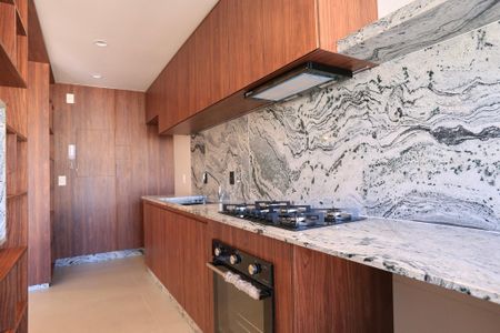 Apartamento para alugar com 77m², 2 quartos e 2 vagasCozinha e Área de Serviço