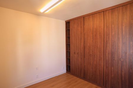 Apartamento para alugar com 77m², 2 quartos e 2 vagasSuíte 1