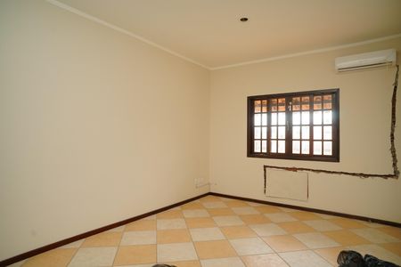 Casa para alugar com 300m², 4 quartos e 4 vagas Casa para alugar com 300m², 4 quartos e 4 vagasQuarto 3