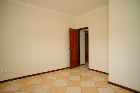 Casa para alugar com 300m², 4 quartos e 4 vagas Casa para alugar com 300m², 4 quartos e 4 vagasQuarto 2