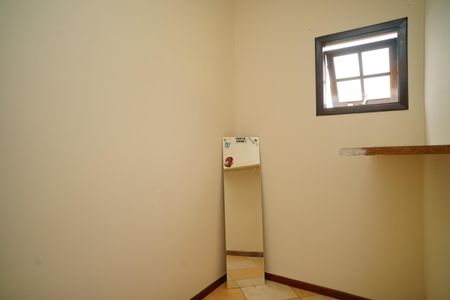 Casa para alugar com 300m², 4 quartos e 4 vagas Casa para alugar com 300m², 4 quartos e 4 vagasCloset do quarto 4