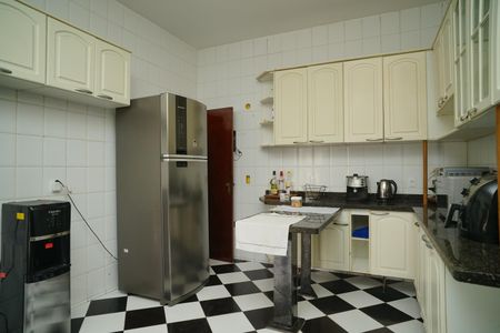 Cozinha de casa para alugar com 4 quartos, 300m² em Jardim Atlântico Oeste (itaipuaçu), Maricá