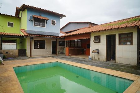 Casa para alugar com 300m², 4 quartos e 4 vagas Casa para alugar com 300m², 4 quartos e 4 vagasÁrea externa