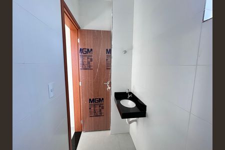 Casa de condomínio à venda com 73m², 2 quartos e 1 vaga
