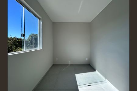 Casa de Condomínio à venda com 2 quartos, 73m² em Parque Xangri-lá, Contagem