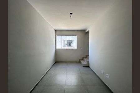 Casa de condomínio à venda com 73m², 2 quartos e 1 vaga