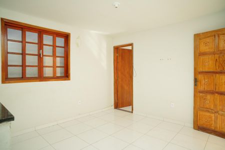 Casa para alugar com 50m², 1 quarto e 1 vagaSala