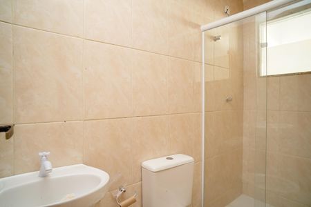 Casa para alugar com 45m², 1 quarto e 1 vaga Casa para alugar com 45m², 1 quarto e 1 vagaBanheiro