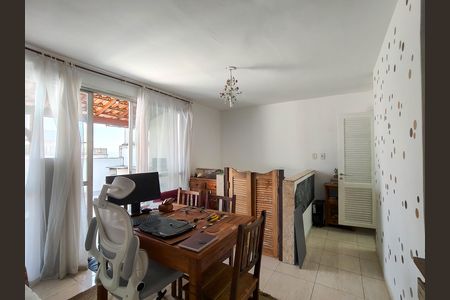 Apartamento à venda com 135m², 2 quartos e 2 vagasSala de TV