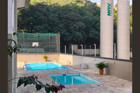 Apartamento à venda com 135m², 2 quartos e 2 vagasÁrea comum - Piscina