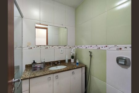 Apartamento à venda com 135m², 2 quartos e 2 vagasBanheiro Corredor