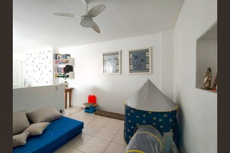 Apartamento à venda com 135m², 2 quartos e 2 vagasSala de TV