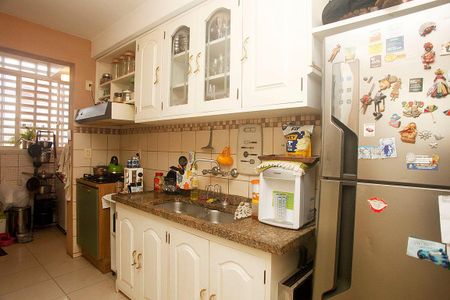 Apartamento para alugar com 92m², 2 quartos e 1 vagaCozinha