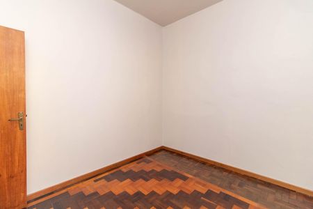 Quarto 1 de casa à venda com 2 quartos, 125m² em Santo Antônio, Porto Alegre