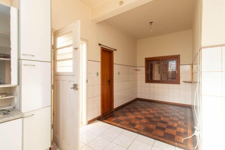 Cozinha de casa à venda com 2 quartos, 125m² em Santo Antônio, Porto Alegre