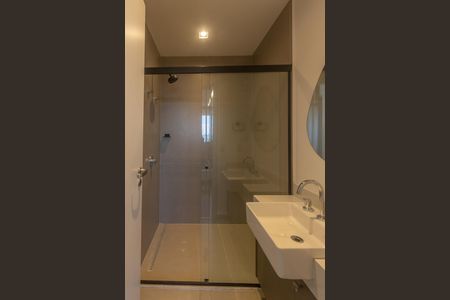 Banheiro de kitnet/studio para alugar com 1 quarto, 46m² em Vila Olímpia, São Paulo