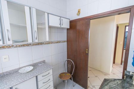 Cozinha de apartamento para alugar com 2 quartos, 60m² em Castelo, Belo Horizonte