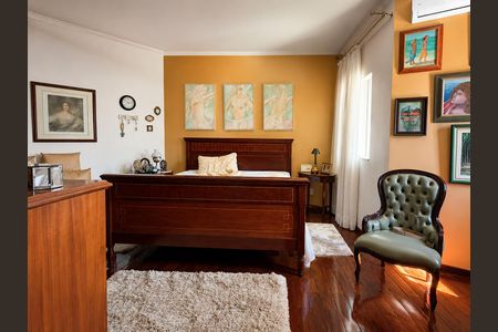 Quarto de casa à venda com 4 quartos, 400m² em Parque das Universidades, Campinas