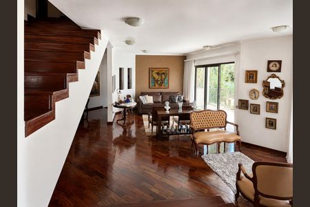 Casa à venda com 4 quartos, 400m² em Parque das Universidades, Campinas