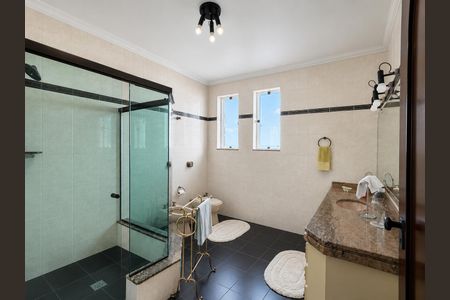 Banheiro de casa à venda com 4 quartos, 400m² em Parque das Universidades, Campinas